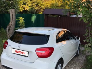 2013 Mercedes-Benz A-Класс 180 III (W176), белый, 1140000 рублей, вид 2
