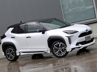 2023 Toyota Yaris Cross I, белый, 1445000 рублей, вид 2