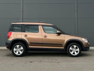 2013 Skoda Yeti I, оранжевый, 880000 рублей, вид 4