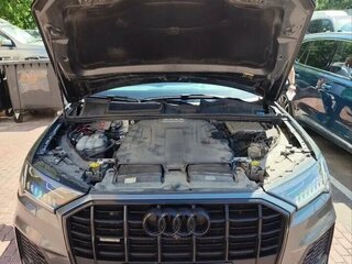 2024 Audi Q7 45 TDI II (4M) Рестайлинг, серый, 10800000 рублей, вид 3