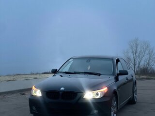 2008 BMW 5 серии 525xi V (E60/E61) Рестайлинг, чёрный, 1150000 рублей, вид 2