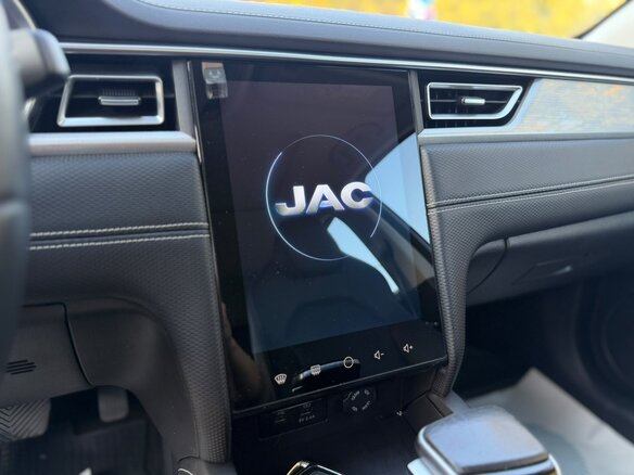 2023 JAC J7 I, серый, 1150000 рублей - вид 11