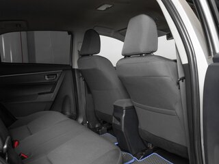 2018 Toyota Corolla XI (E160, E170, E180) Рестайлинг 1, серебристый, 1643200 рублей, вид 5