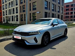 2021 Kia K5 III, серый, 2390000 рублей, вид 2