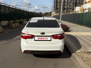 2014 Kia Rio 6-speed III, белый, 430000 рублей, вид 3