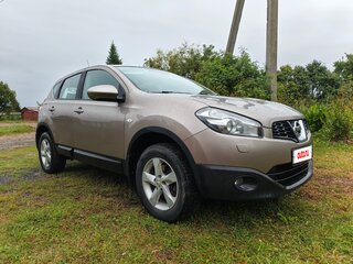 2010 Nissan Qashqai I Рестайлинг, коричневый, 745000 рублей, вид 3