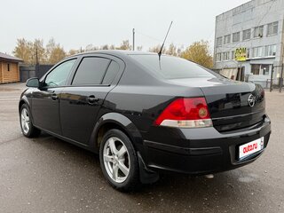 2011 Opel Astra H Рестайлинг, чёрный, 530000 рублей, вид 4