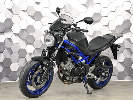 2021 Suzuki SV 650, серый, 615000 рублей, вид 2