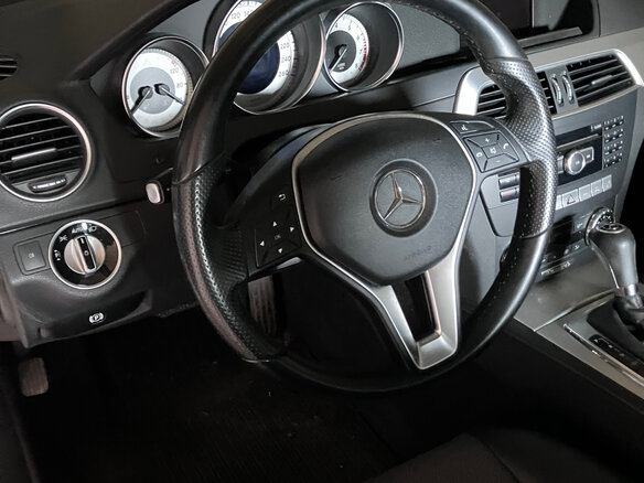 2013 Mercedes-Benz C-Класс 250 III (W204) Рестайлинг, белый, 2000000 рублей - вид 8