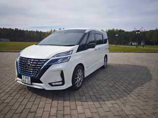 2022 Nissan Serena V (C27) Рестайлинг, белый, 2600000 рублей, вид 1