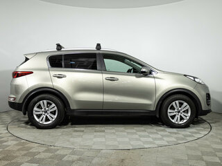 2017 Kia Sportage IV, серебристый, 1831500 рублей, вид 4