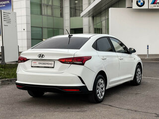 2020 Hyundai Solaris II Рестайлинг, белый, 1197000 рублей, вид 5