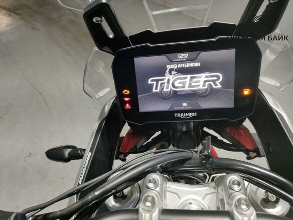 2021 Triumph Tiger 900, красный, 1199000 рублей - вид 4