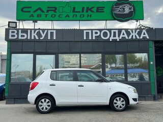 2011 Skoda Fabia II Рестайлинг, белый, 469000 рублей, вид 4