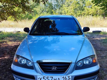 2004 Hyundai Elantra III (XD2) Рестайлинг, серебристый, 300000 рублей, вид 1