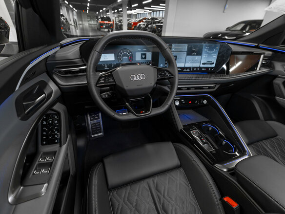 2026 Audi Q5 45 TFSI III (GU), зелёный, 7180000 рублей - вид 6