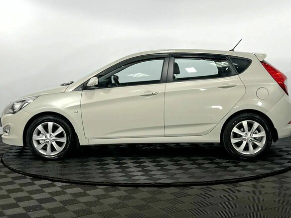 2014 Hyundai Solaris I, бежевый, 1310000 рублей - вид 8