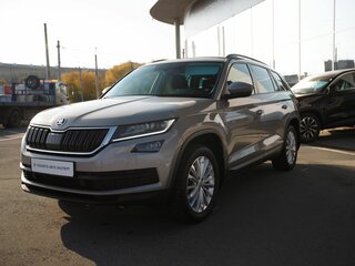 2018 Skoda Kodiaq I, бежевый, 2600000 рублей, вид 4