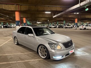 2004 Lexus LS 430 III Рестайлинг, серебристый, 1000000 рублей, вид 1