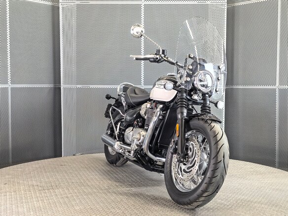 2021 Triumph Bonneville Speedmaster, чёрный, 1299000 рублей - вид 2
