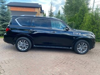 2020 Infiniti QX80 I Рестайлинг 3, чёрный, 4680000 рублей, вид 4