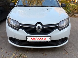 2015 Renault Logan II, белый, 380000 рублей, вид 2