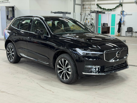 2025 Volvo XC60 II Рестайлинг 2, чёрный, 6350000 рублей - вид 2