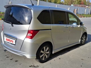 2009 Honda Freed I, серый, 820000 рублей, вид 5