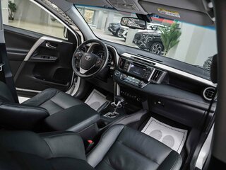 2013 Toyota RAV4 IV (XA40), белый, 1790000 рублей, вид 5