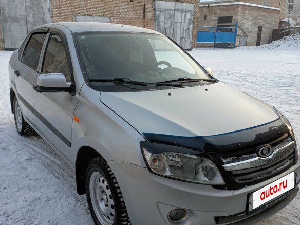 2012 Lada (ВАЗ) Granta I, серебристый, 450000 рублей - вид 2