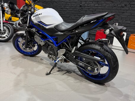 2019 Suzuki SV 650, белый, 535000 рублей, вид 3