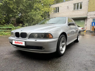 2001 BMW 5 серии 525i IV (E39) Рестайлинг, белый, 1150000 рублей, вид 2