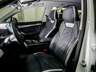 2026 Geely Atlas II, белый, 3970990 рублей, вид 4