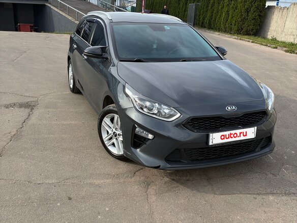 2019 Kia Ceed III, серый, 1370000 рублей - вид 2