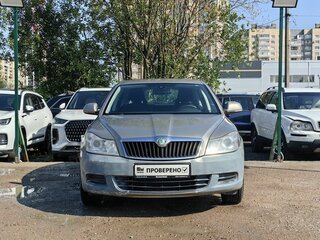 2010 Skoda Octavia II (A5) Рестайлинг, серый, 489000 рублей, вид 2
