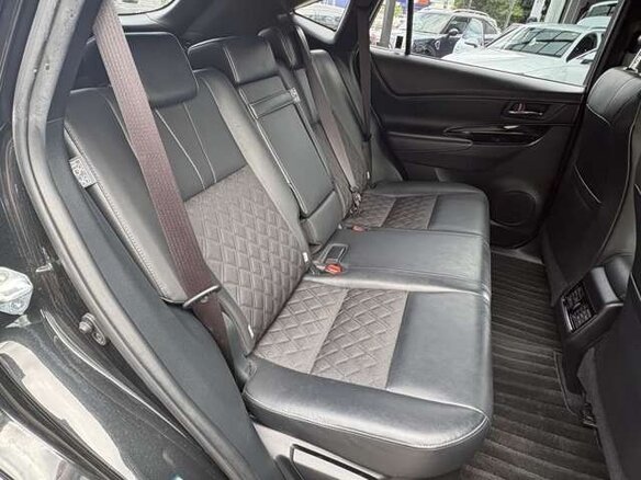 2020 Toyota Harrier III (XU60) Рестайлинг, чёрный, 2620001 рублей - вид 11