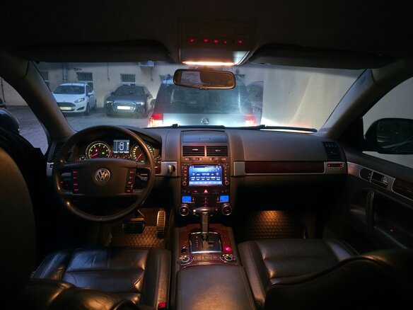 2006 Volkswagen Touareg I, чёрный, 950000 рублей - вид 10