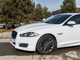 2013 Jaguar XF I Рестайлинг, белый, 1750000 рублей, вид 2