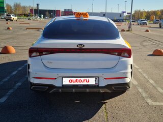 2021 Kia K5 III, белый, 1850000 рублей, вид 5