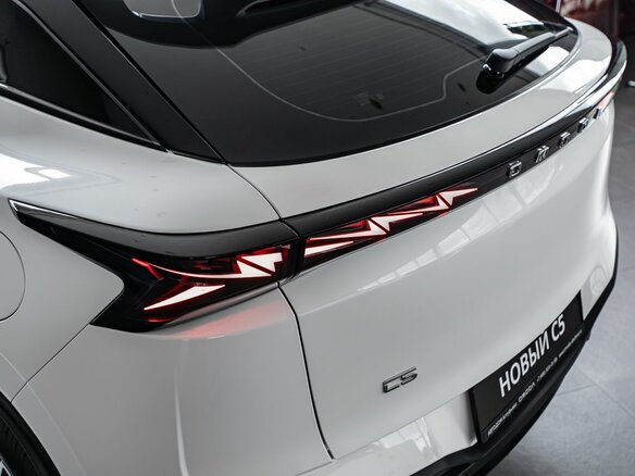2026 Omoda C5 II, белый, 2929000 рублей - вид 16