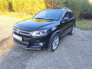 2013 Volkswagen Tiguan I Рестайлинг, чёрный, 1300000 рублей, вид 1