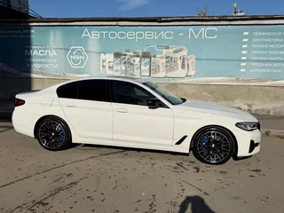 2022 BMW 5 серии 520i VII (G30/G31/G38) Рестайлинг, белый, 5500000 рублей, вид 4