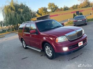 2005 Lincoln Navigator 6-speed II, красный, 700000 рублей, вид 1
