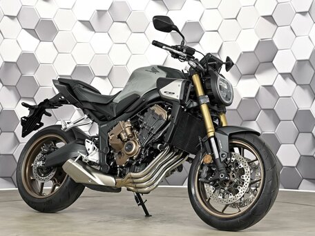 2026 Honda CB 650R, серый, 1377000 рублей, вид 1