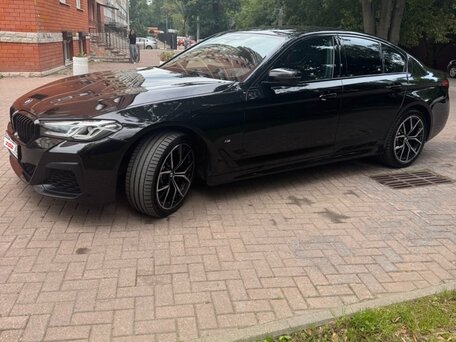 2020 BMW 5 серии 530d xDrive VII (G30/G31/G38) Рестайлинг, чёрный, 7500000 рублей, вид 1