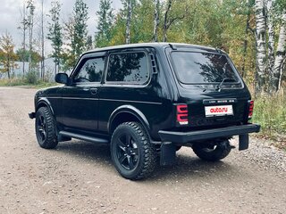 2017 Lada (ВАЗ) 2121 (4x4) I Рестайлинг, чёрный, 595000 рублей, вид 4