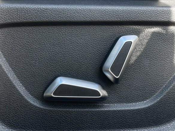 2023 Geely Coolray (Binyue Cool) I Рестайлинг, белый, 2297000 рублей - вид 14