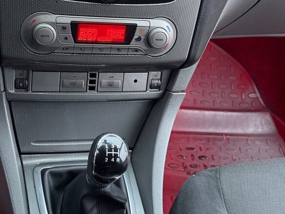 2008 Ford Focus II Рестайлинг, фиолетовый, 595000 рублей - вид 14