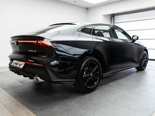 2024 Changan UNI-V I, чёрный, 2550000 рублей, вид 5