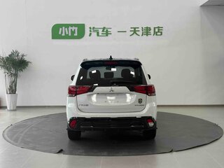 2022 Mitsubishi Outlander III Рестайлинг 3, белый, 2396000 рублей, вид 5